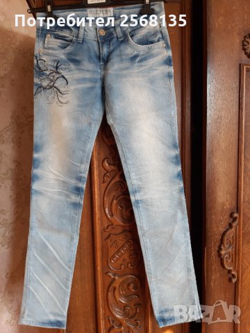 Дънки ELEVEN JEANS с Бродерия и Паети декорация НОВИ,избелени ефекти-уникален модел, снимка 2 - Дънки - 35603276