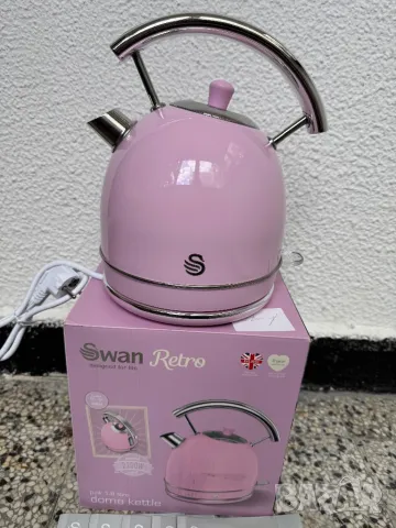 Електрическа кана - Swan SK14630PNEU, 1.8л, 3000W, Ретро Дизайн, Розова, 360° Основа, Защита, LED!, снимка 1