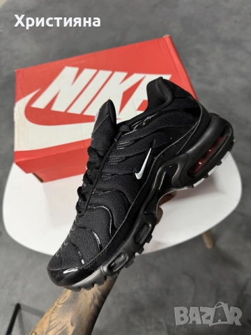 Nike Air Max Plus Multi Swoosh Black/Bright Crimson, снимка 3 - Маратонки - 56442789
