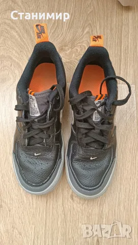 Маратонки Nike AIR.Номер 37,5., снимка 2 - Маратонки - 56355134