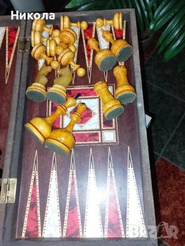 Шах48/48 с дървени фигури от орех и габър, снимка 4 - Статуетки - 51787327