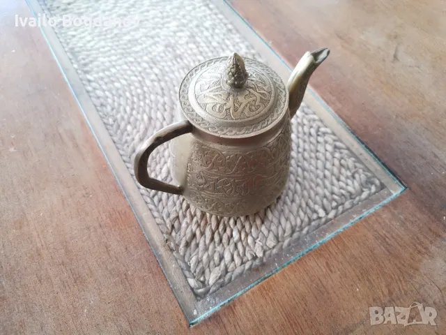Месингов чайник в ориенталски стил , снимка 2 - Антикварни и старинни предмети - 49334508