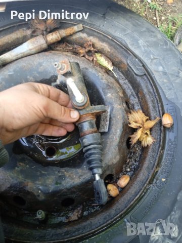 Горна помпа съединител пасат б3,б4, снимка 2 - Части - 38056470