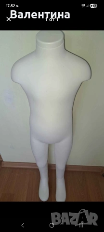 Продавам 2 броя детски манекени