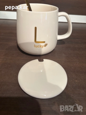 Чаша за чай и кафе ,порцелан ,с лъжичка и капаче, снимка 2 - Сервизи - 52690910