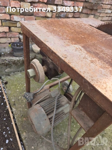 Циркуляр за дърва с точило , снимка 4 - Циркуляри - 54274358