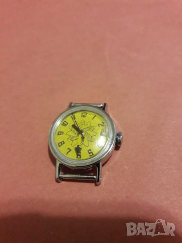 Стар дамски механичен часовник , снимка 1 - Антикварни и старинни предмети - 29754593