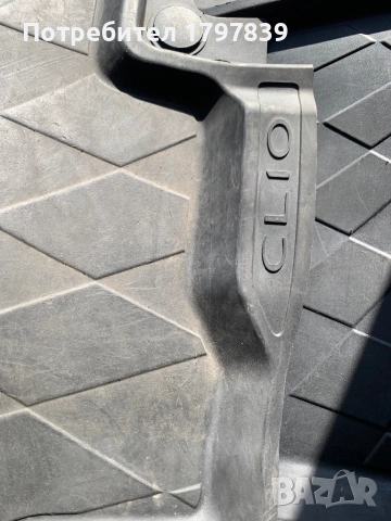 оригинални гумени стелки RENAULT Clio4, снимка 5 - Аксесоари и консумативи - 52878477