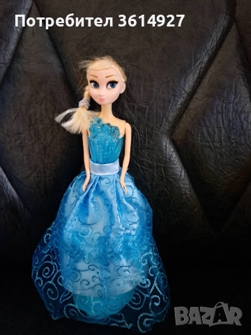 Пееща и танцуваща кукла Елза