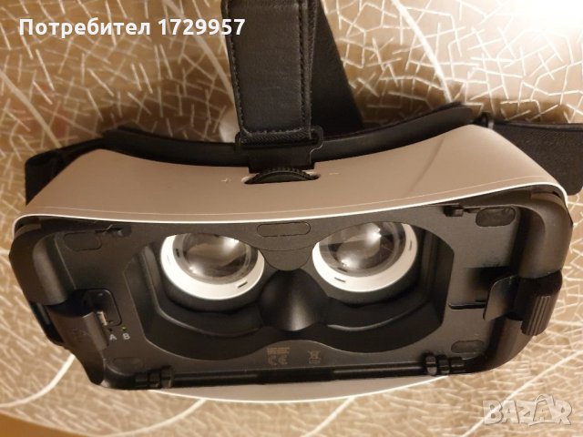 Очила за виртуална реалност Samsung Gear VR, снимка 11 - 3D VR очила за смартфон - 32183339