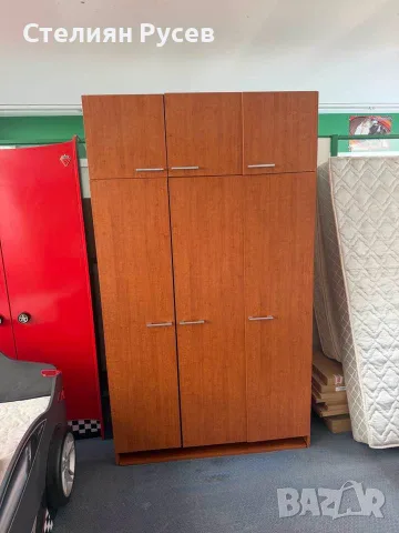 1909  трикрилен MDF МДФ гардероб 122/210см с надстройка  цена 132 евро                 смр -210см ви, снимка 3 - Гардероби - 56152309