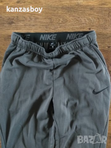 nike - страхотно мъжко долнище , снимка 2 - Спортни дрехи, екипи - 42613366