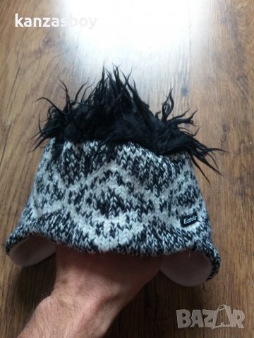 eisbär hats - страхотна зимна шапка КАТО НОВА, снимка 6 - Шапки - 38926945