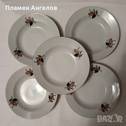 Български порцелан, старото добро българско качество. 5 броя порцеланови чинии. 