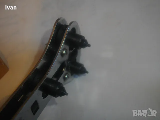 НОВ ЧАСОВНИКАРСКИ СПЕЦИАЛИЗИРАН ИНСТРУМЕНТ РЪЧЕН МЕХАНИЧЕН КЛЮЧ 145мм с 12 приставки в дървена кутия, снимка 11 - Други инструменти - 47943342