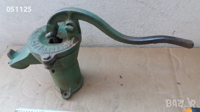 стара соц. помпа за вода - ръчна , снимка 9 - Антикварни и старинни предмети - 52923386