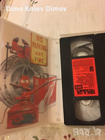 Mike & The Mechanics VHS HiFi Видео Касета, снимка 3 - Други музикални жанрове - 39811959