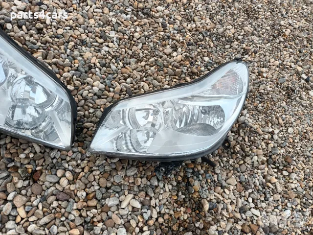 ляв и десен фар за ситроен Ц5 04 - 08 CITROEN C5, снимка 3 - Части - 45303828