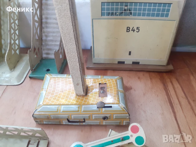 Лот метални части от влакче конструктор релси гара игра, снимка 4 - Антикварни и старинни предмети - 51344070