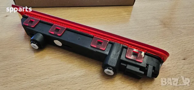 Оригинален трети стоп за VW Transporter T5, снимка 2 - Части - 49594995