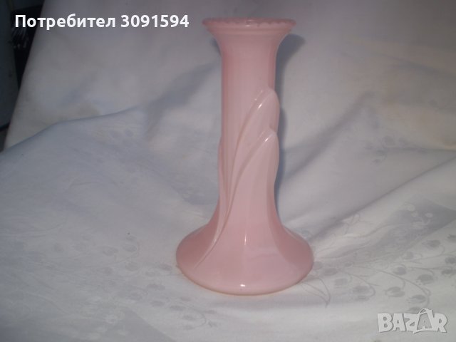 19 век Рядка Ваза С трудно за намиране Форма розово стъкло, снимка 7 - Антикварни и старинни предмети - 39075437