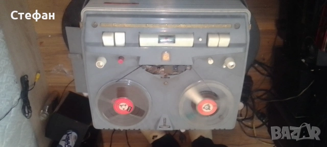 Магнитофон Phillips 