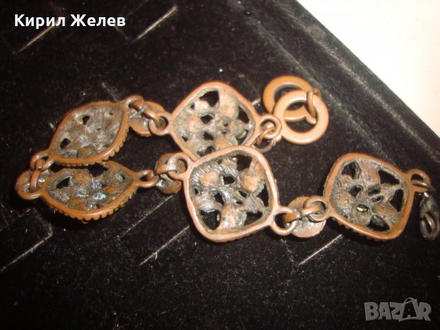 СТАРА МЕДНА ГРИВНА с МНОГО ЦВЕТНИ КРАСИВИ КАМЪНИ 14241, снимка 7 - Гривни - 30652778