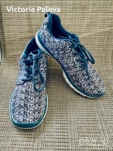 Красиви леки маратонки GLO оригинал, снимка 2 - Маратонки - 37407021