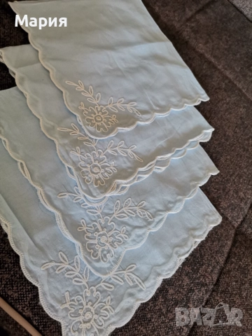 Текстилни салфетки за сервиране , снимка 3 - Аксесоари за кухня - 51540083