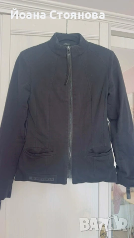 Дамско спортно яке Veteida