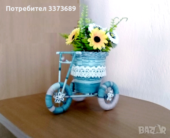 Декоративно колело, цветно  с кошничка  цветя, снимка 2 - Декорация за дома - 44535289