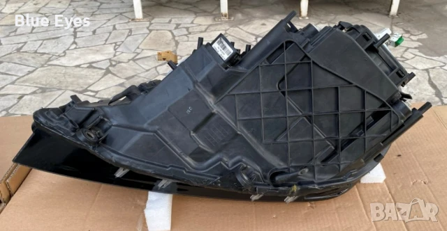 Оригинален фар HELLA за Фолкваген Туарег (VW Touareg) Facelift, снимка 5 - Части - 45698481