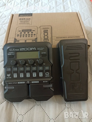 Zoom G1X four