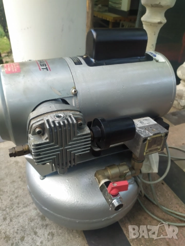 Двуглав безмаслен компресор GAST -4hcj, снимка 8 - Други машини и части - 52966127