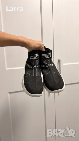 разпродажба на дамски маратонки Nike, Diesel, G star, Twinset, adidas, new balance, снимка 15 - Маратонки - 56238339