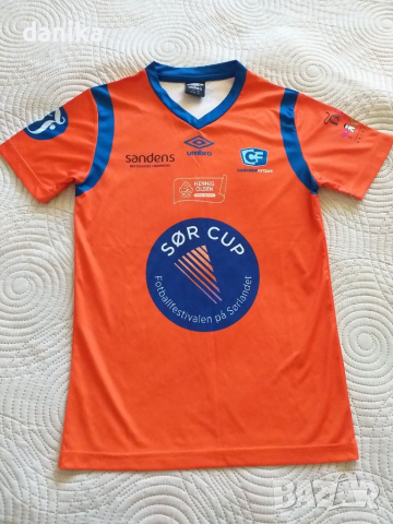 Футболен екип Umbro 146 / 152, снимка 4 - Детски анцузи и суичери - 36559251