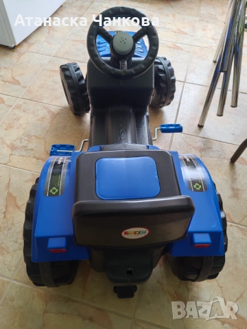 Детски трактор с педали, снимка 3 - Коли, камиони, мотори, писти - 54097976