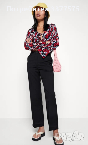 Черен прав панталон Moncl