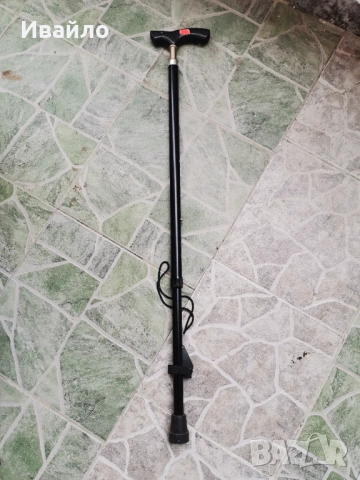 Продавам проходилка за възрастни и бастун , снимка 3 - Инвалидни колички - 53200991