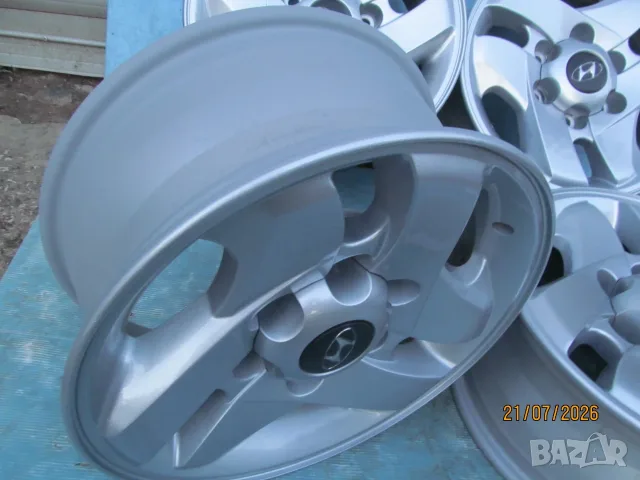 Оригинални Алуминиеви джанти за Hyundai Terracan - 6 x 139,7mm, централен отвор 106,1 mm, ET 25, снимка 7 - Гуми и джанти - 55825787