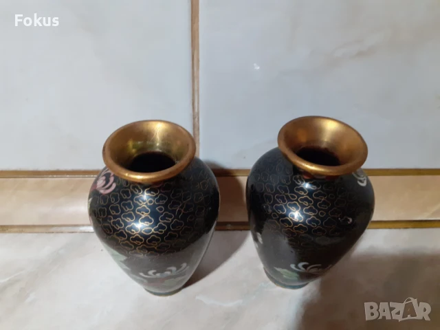 Cloisonne Клоазоне Чифт страхотни вази бронз клетъчен емайл, снимка 4 - Антикварни и старинни предмети - 50999283
