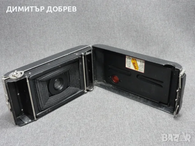 СТАР РЕТРО МЕХОВ ФОТОАПАРАТ EASTMAN KODAK BROWNIE PLIANT SIX-20 FOLDING CAMERA USA, снимка 8 - Антикварни и старинни предмети - 55717502