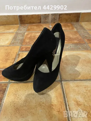 Обувките са маркови.Виж на етикета