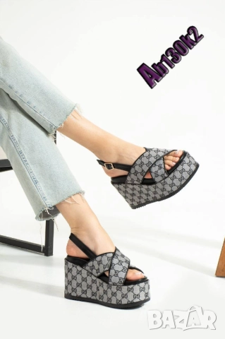 сандали GUCCI, снимка 3 - Сандали - 51458016