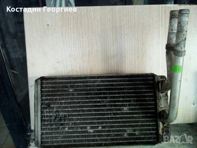 Радиатор  за  парно на Форд Транзит 1994-2000 г., снимка 1 - Части - 31294198