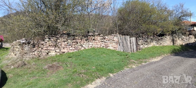 Продавам, Парцел, с Петрич, общ. Златица, махала Бодят, 350 кв.м., УПИ, 14 000 Е