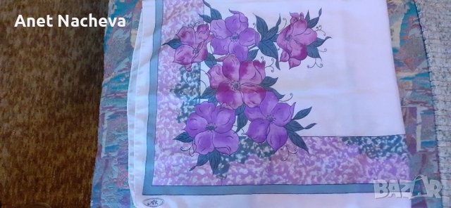 Шал дамски фигурален, квадратен, лилав, снимка 1