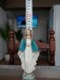 Продавам изящна малка,красива статуетка на Дева Мария.Керамика., снимка 3