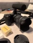 Сони 6500+Sigma 18-50mm f/2.8 DC DN Contemporary+микрофон+батерии, снимка 2