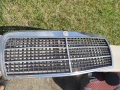 Предна решетка за Мерцедес 190, снимка 1